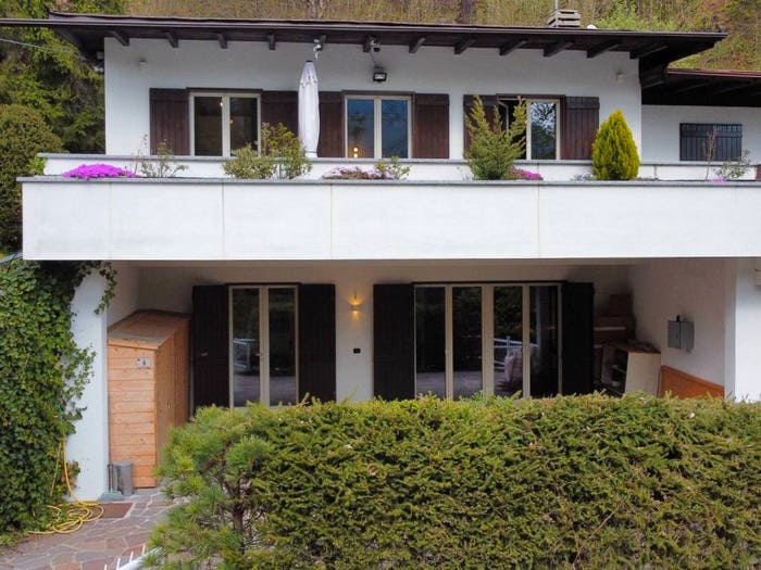 Casa con 6 locali in vendita in Via San Martino, Carisolo