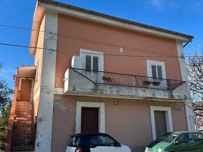 Appartamento con 5 locali in vendita in Viale Vincenzo Gattoleo, Pontegrande Sant'Elia, Catanzaro