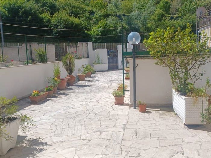 Appartamento quadrilocale in vendita in Via Turano, Centro, Carsoli