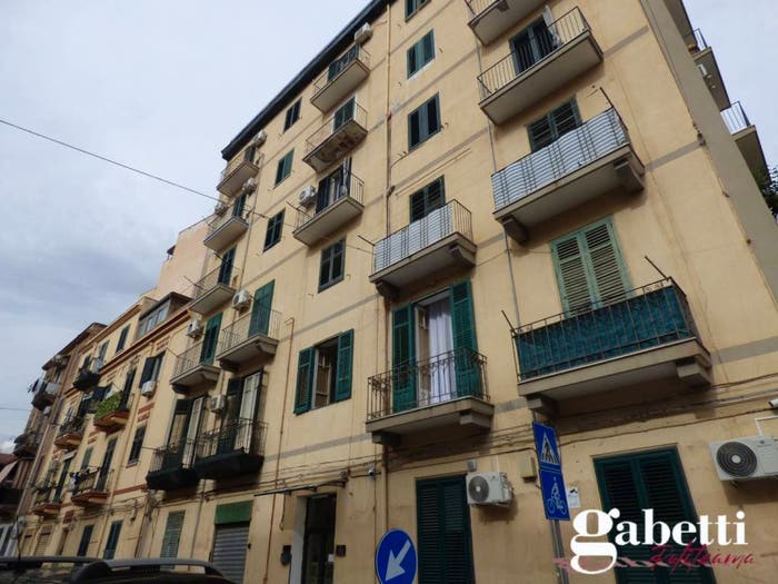 Appartamento trilocale in vendita in Piazza Filiciuzza, Oreto Perez, Palermo