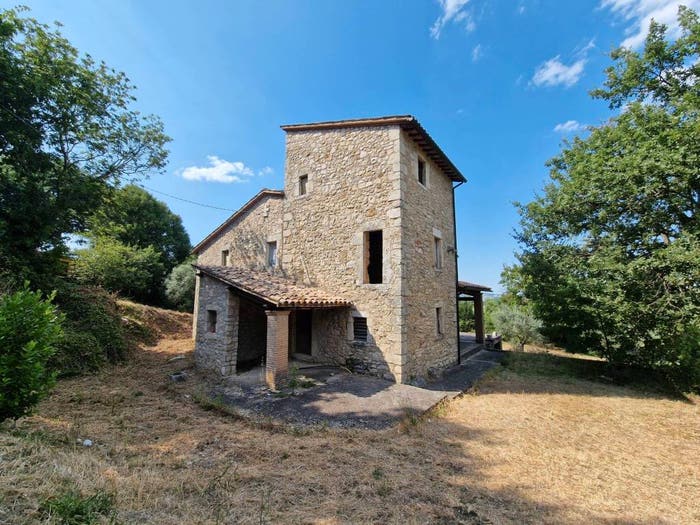 Casa con 6 locali in vendita in Via Santa Maria, Civitella Del Lago, Baschi