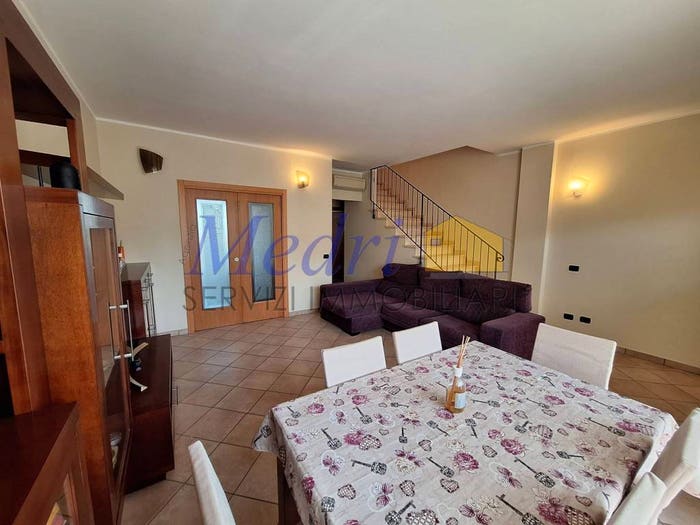 Casa con 6 locali in vendita in VIA GIORGIO PERLASCA, San Giorgio Pioppa, Cesena