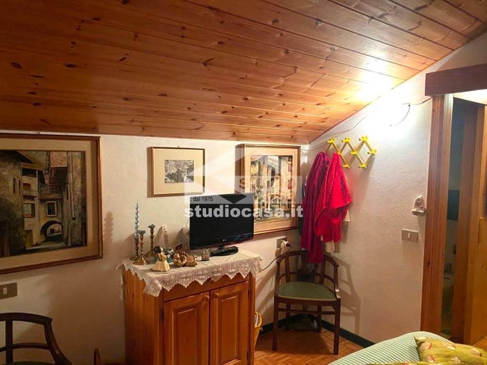 Casa trilocale in vendita in Via Antonio Locatelli, Carona