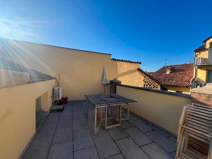 Appartamento trilocale in vendita in Vicolo dell'Arco, Centro, Alba
