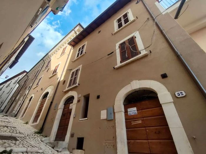 Appartamento trilocale in vendita in Villa Comunale, L'Aquila