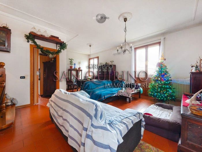 Casa con 6 locali in vendita in Via Antonio Gramsci, Centro, Novi di Modena
