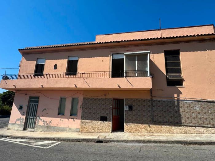 Casa quadrilocale in vendita in Via Caio Duilio, Venetico