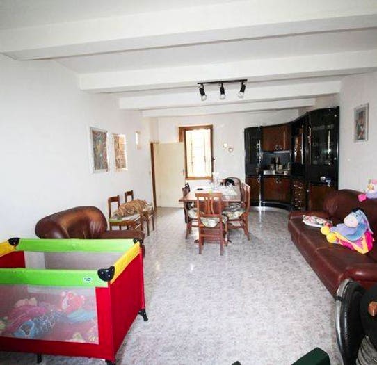 Appartamento con 6 locali in vendita in Corso Roma, Centro, Acqualagna