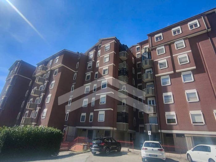 Appartamento con 5 locali in vendita in Via Lombardia, Vazzieri, Campobasso