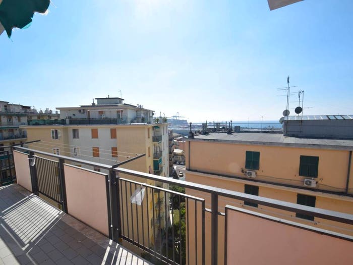 Appartamento con 5 locali in vendita in Via Gaspare Murtola, Pra', Genova