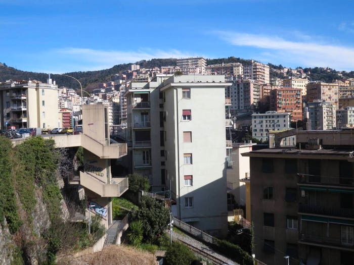 Appartamento monolocale in vendita in Via Bari, Lagaccio, Genova