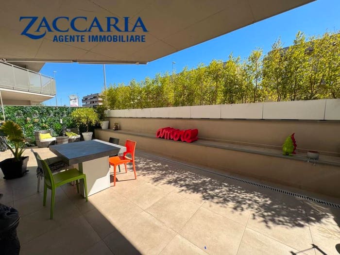 Appartamento trilocale in vendita in Via Ferruccio Amendola, Porta di Roma, Roma