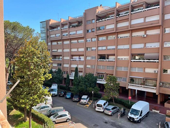 Appartamento con 5 locali in vendita in Via Elio Lampridio Cerva, Fonte Meravigliosa, Roma