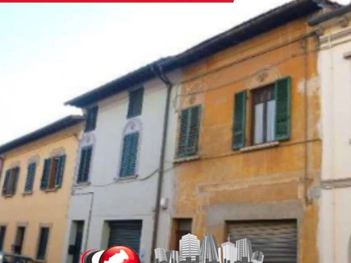 Appartamento con 5 locali in vendita in Via Lenzoni Certaldo FI Italia, Centro, Certaldo