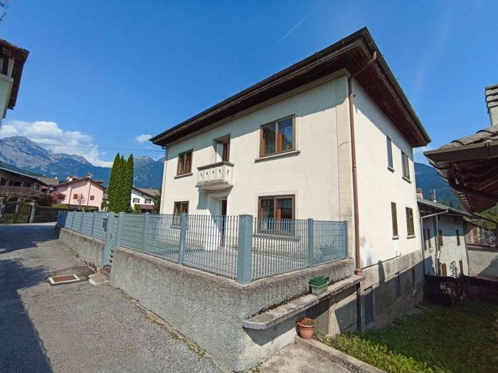 Casa con 6 locali in vendita in Borgo San Giacomo, Priuso, Socchieve