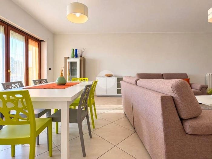 Appartamento con 5 locali in affitto in Via Cagliari, Montalto Uffugo