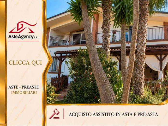 Casa con 6 locali in vendita in Strada Comunale Torrepaduli, Ruffano
