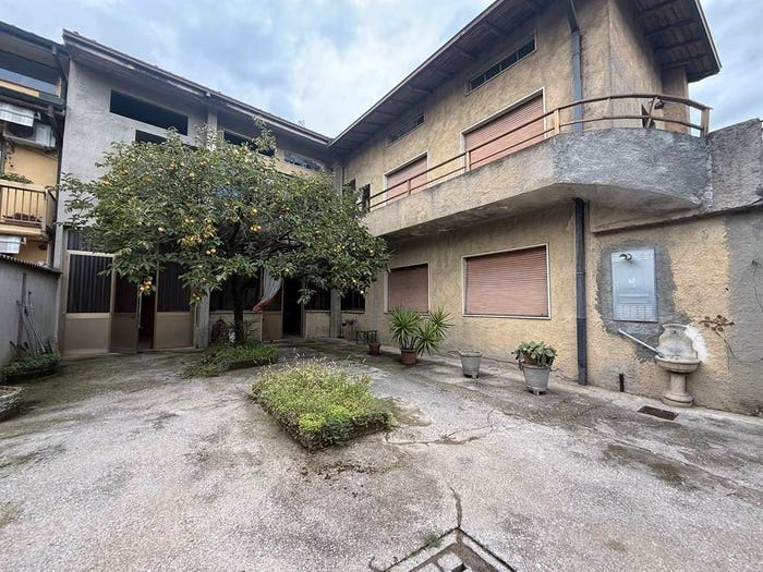 Casa con 5 locali in vendita in VIA MONTE GRAPPA, Cividate al Piano