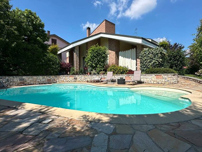 Casa con 6 locali in vendita in Via Volontari della croce Bianca, Sant'Angelo Lodigiano