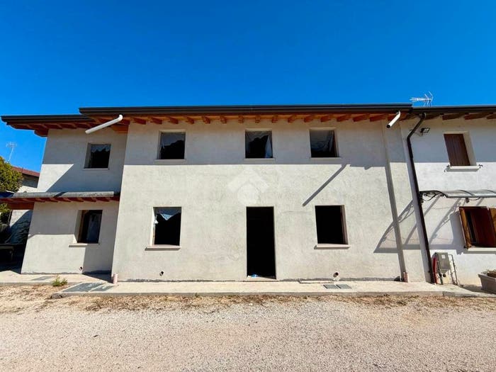 Casa trilocale in vendita in Via Ghetti II, Centro, Fiume Veneto