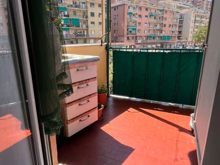 Appartamento con 5 locali in vendita in Via Napoli, Oregina, Genova