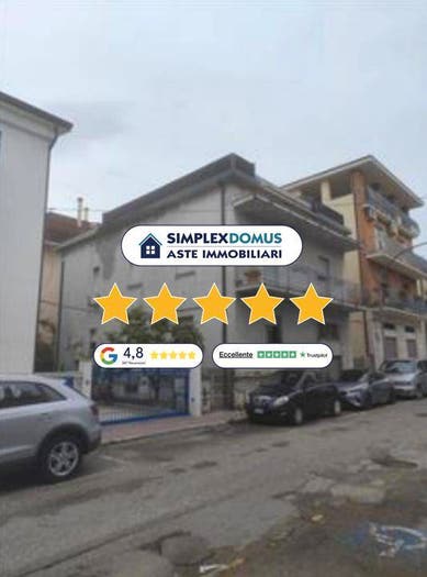 Appartamento con 6 locali in vendita in Via Francesco Petrarca, Centro, San Benedetto del Tronto