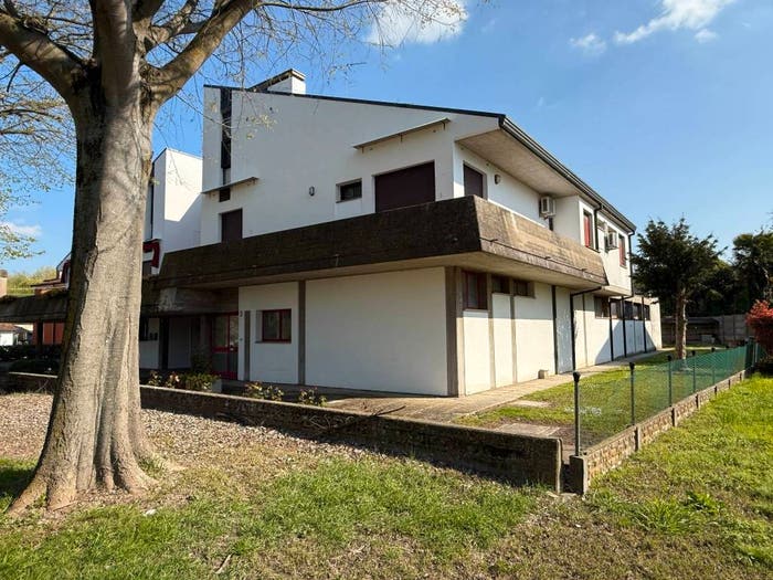 Appartamento con 6 locali in vendita in Via Giovanni Amendola, San Biagio, Argenta