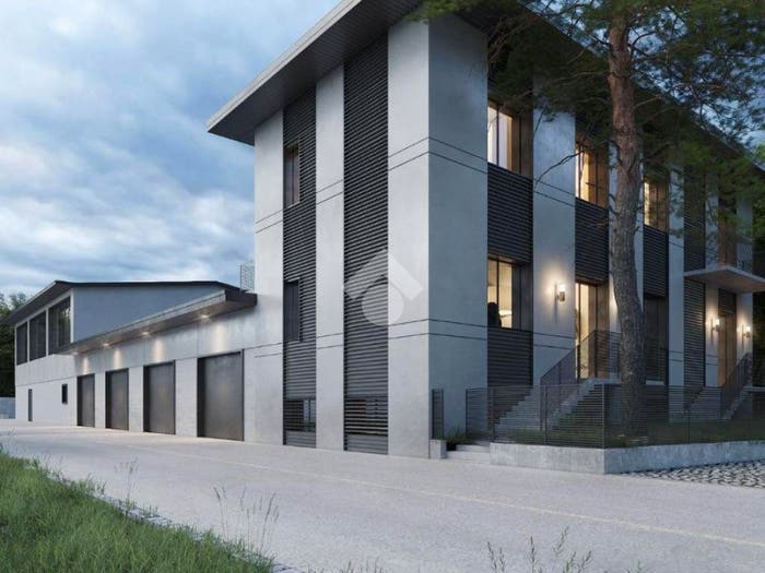 Appartamento quadrilocale in vendita in Via Monsignor San Banfi, Centro, Caronno Pertusella