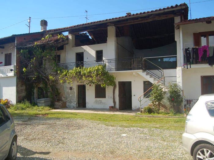 Casa quadrilocale in vendita in Via Terrandi, Centro, Pertusio