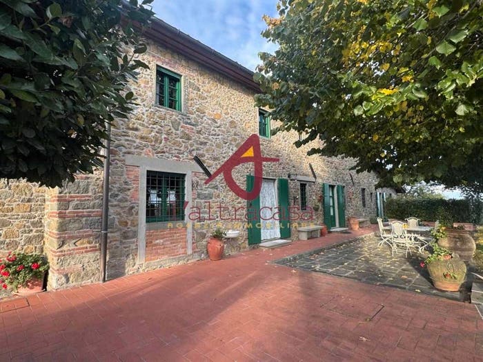 Casa con 6 locali in vendita in MontecatiniTerme