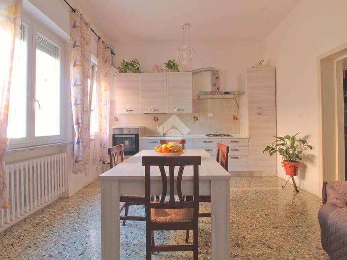 Appartamento quadrilocale in vendita in Via Raffaello Sanzio, Centro, Giulianova