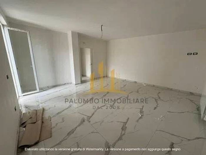 Casa con 5 locali in vendita in Via Della Repubblica No Number, Parete