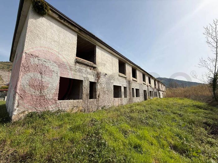Casa con 6 locali in vendita in Via Borgo Murata, Centro, Arce