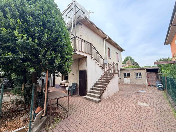 Casa con 5 locali in vendita in Via Raffaello Sanzio, Centro, Cavaria con Premezzo