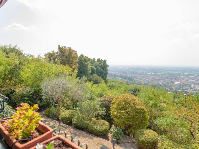 Casa con 6 locali in vendita in Strada Castelvecchio, Santa Brigida, Moncalieri