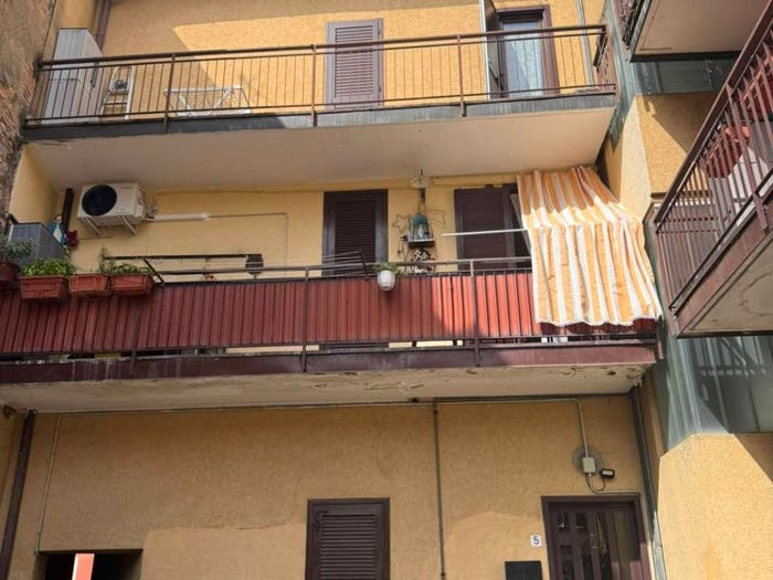 Appartamento bilocale in vendita in Via Camillo Benso di Cavour, Oltrona di San Mamette