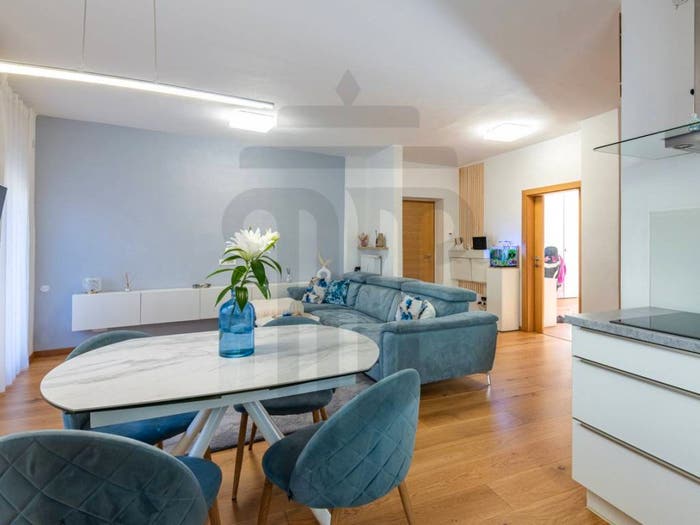 Appartamento trilocale in vendita in Via Schaffer, Centro, Merano