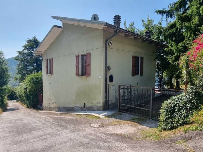 Casa quadrilocale in vendita in Strada Vignetta, Neviano degli Arduini
