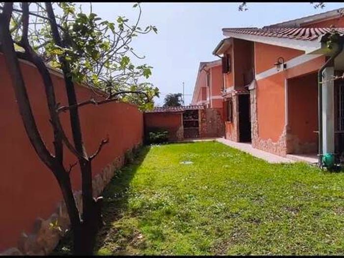 Casa quadrilocale in vendita in Viale Corona Boreale, Colle Romito, Ardea