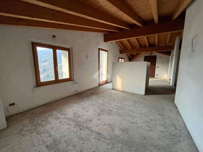 Appartamento quadrilocale in vendita in Via dosso, Foresto Sparso