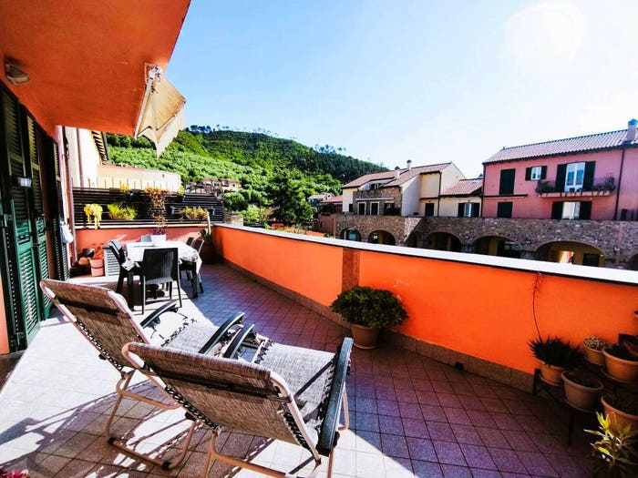 Appartamento quadrilocale in vendita in Borgata Ponte, Villafranca, Garlenda