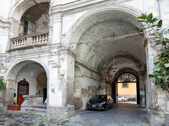 Appartamento bilocale in vendita in Via Antonio Villari, Sanità, Napoli