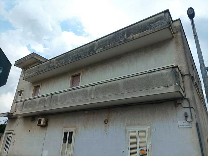 Appartamento con 6 locali in vendita in Via Don Luigi Sturzo, Castrignano de' Greci