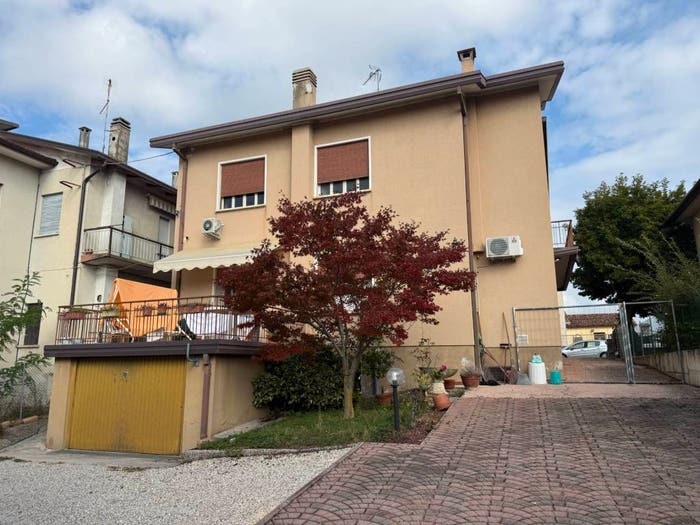 Casa con 6 locali in vendita in Via Roma, Rua, San Pietro di Feletto