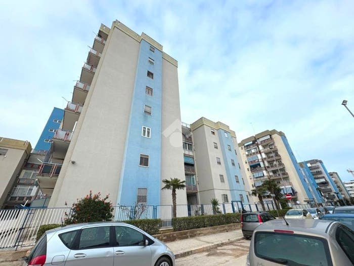 Appartamento con 5 locali in vendita in Via palmiro togliatti, Settefrati, Barletta