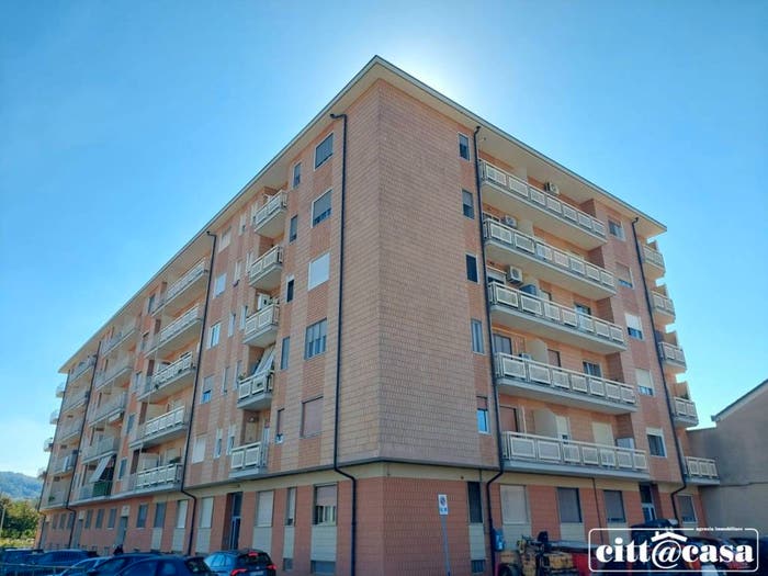 Appartamento trilocale in vendita in Via Blatta, Centro, Chivasso