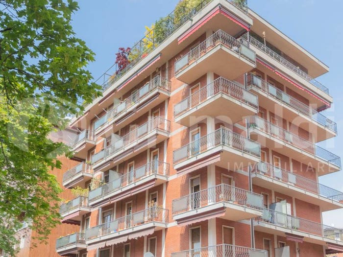 Appartamento quadrilocale in vendita in via Monte Cervino, Triante, Monza