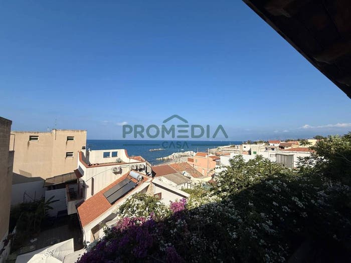 Appartamento trilocale in vendita in Lungomare Acqualadroni, Acqualadrone Spartà, Messina