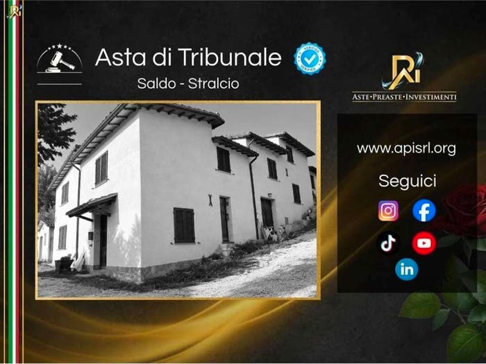 Casa con 5 locali in vendita in Vocabolo Parrano, Nocera Umbra