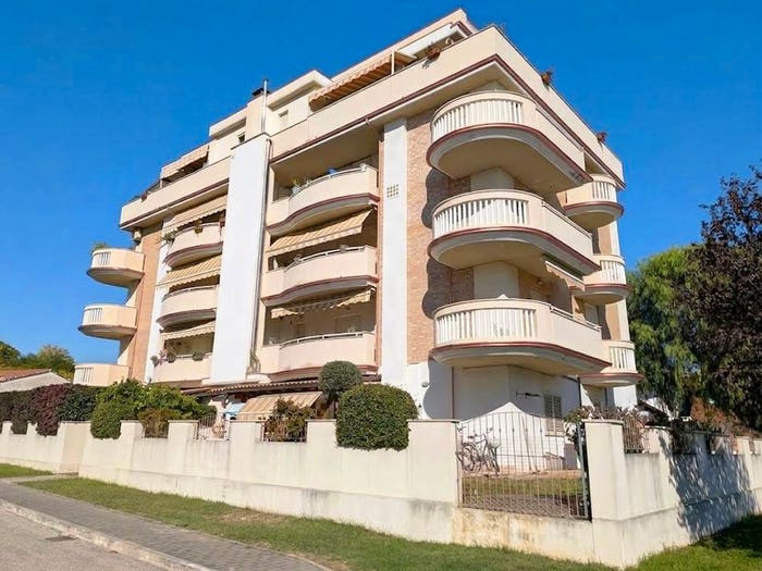 Appartamento trilocale in vendita in Via Paolo Borsellino, Centro, Alba Adriatica